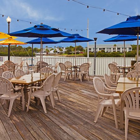 Holiday Inn & Suites Clearwater Beach S-Harbourside Bagian luar foto