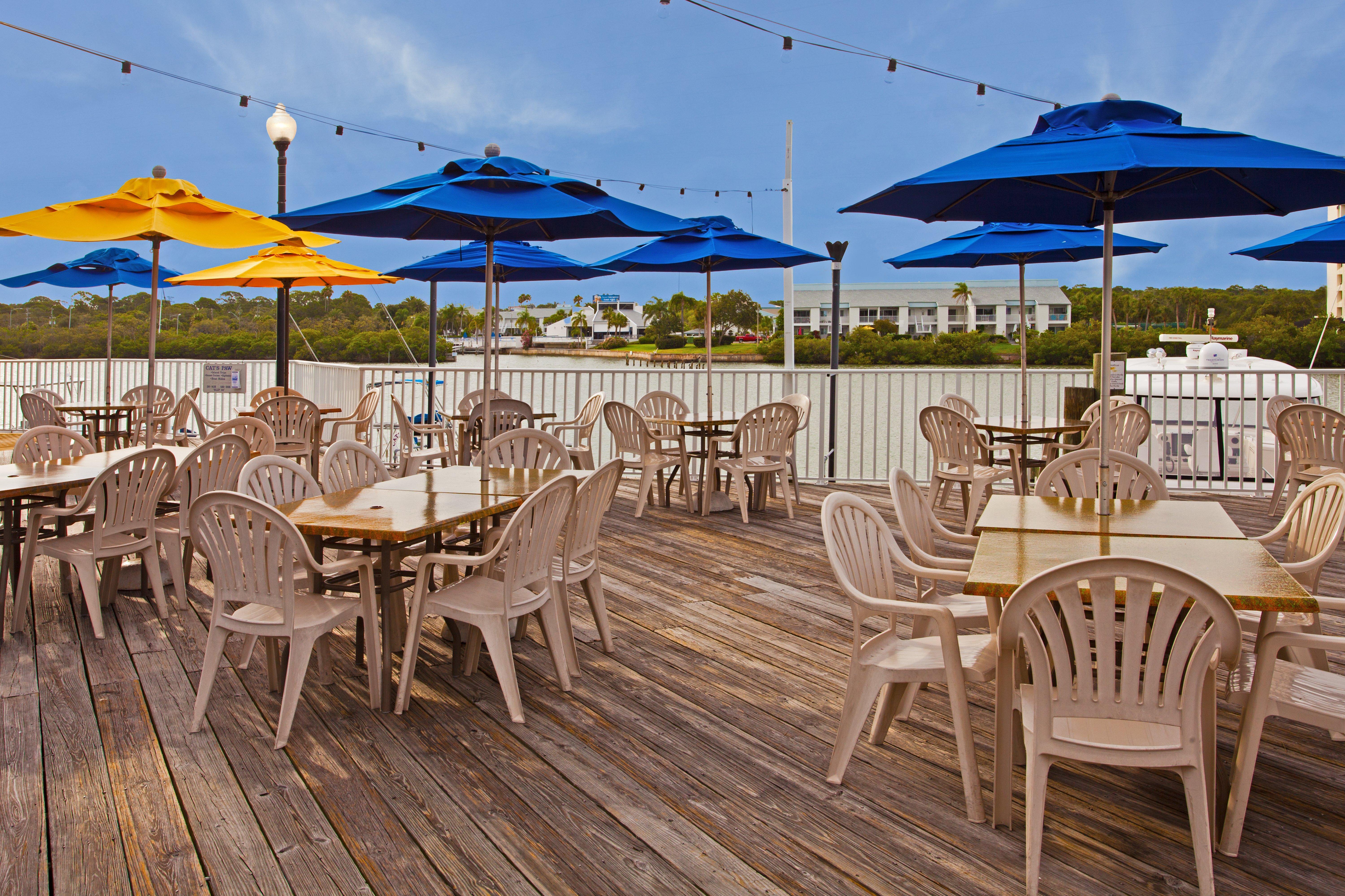 Holiday Inn & Suites Clearwater Beach S-Harbourside Bagian luar foto