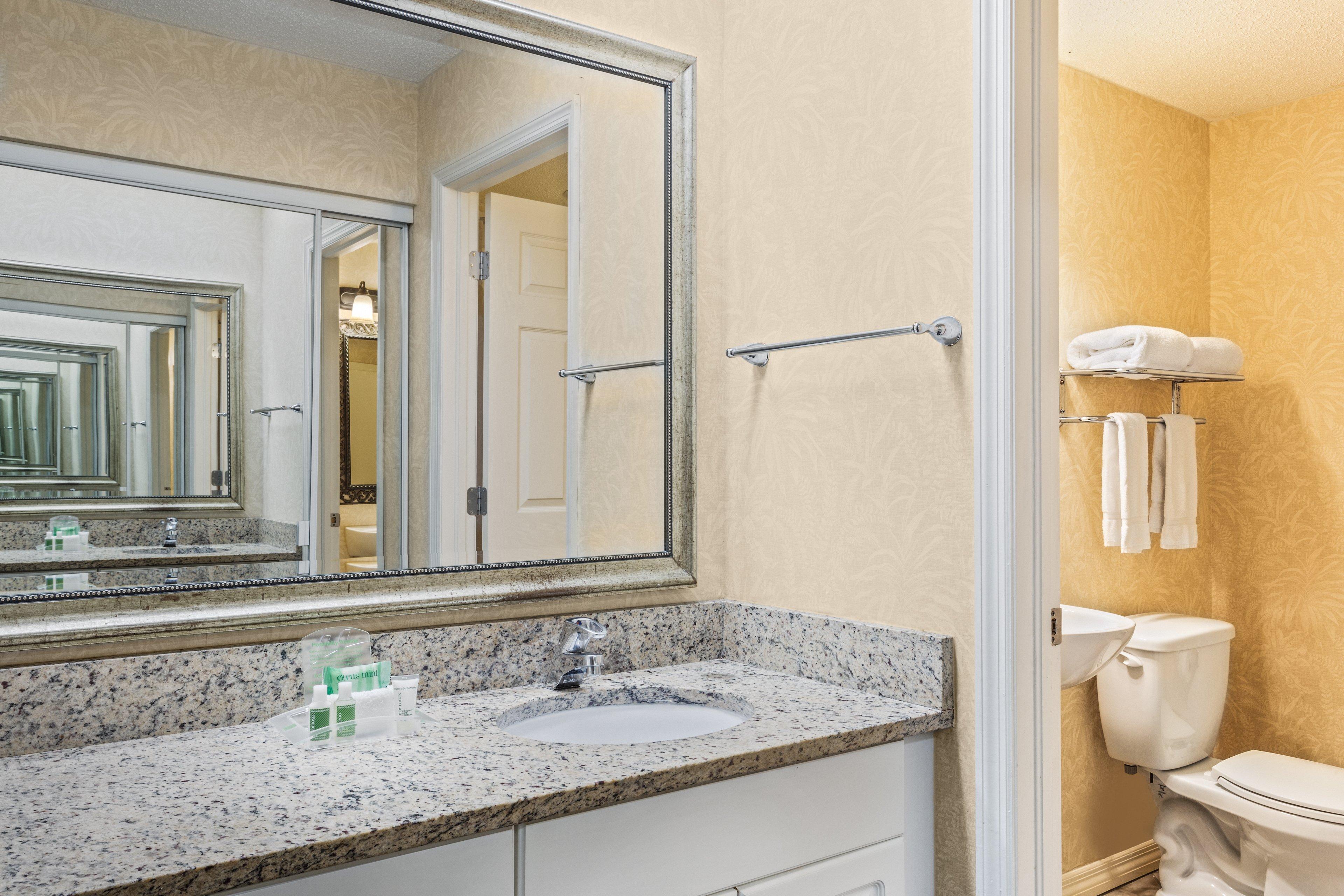 Holiday Inn & Suites Clearwater Beach S-Harbourside Bagian luar foto
